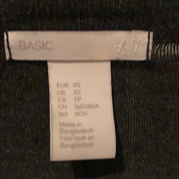 H&M Basic Cardigan - Picture 2 of 4